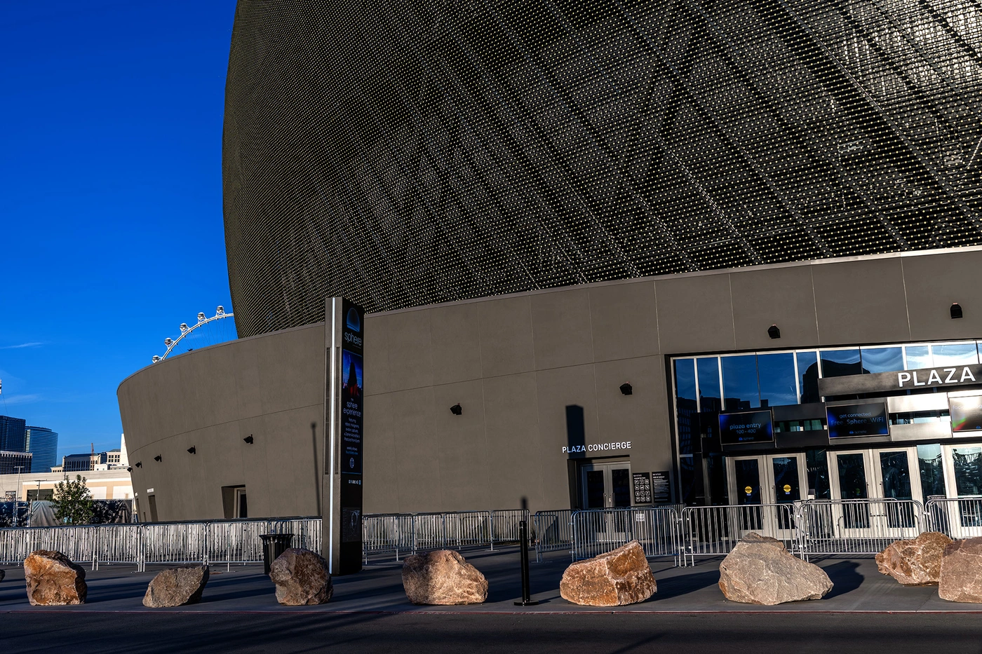 Curved panel walls being installed on Las Vegas Sphere.